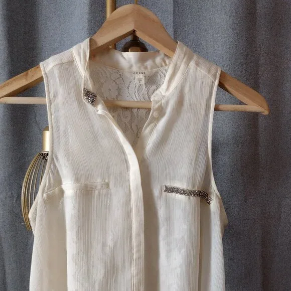 GUESS Off-White Crinkle Chiffon Sleeveless Blouse Small Lace Rhinestone Pockets - Picture 3 of 8